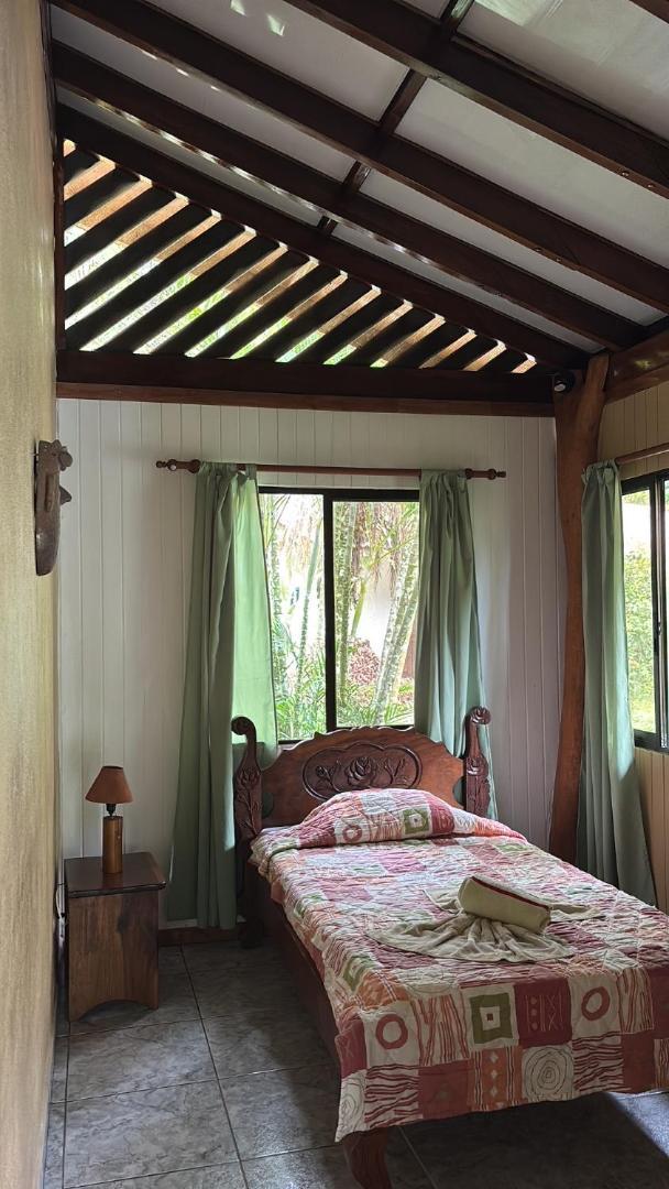 קאוויטה Hotel Suizo Loco Lodge & Resort מראה חיצוני תמונה