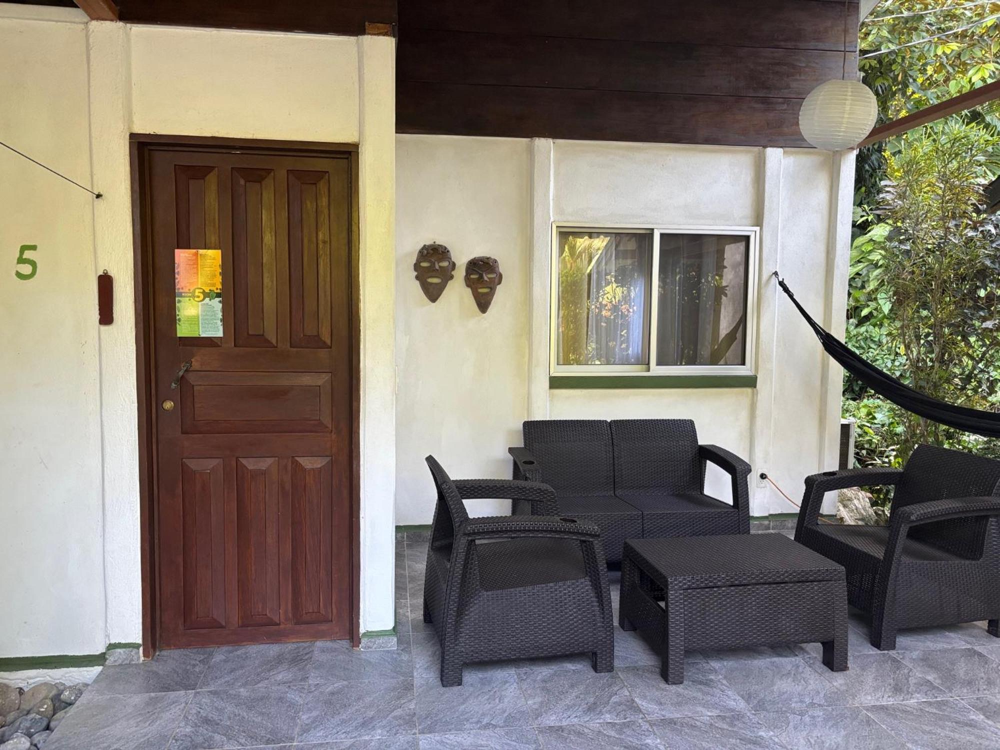 קאוויטה Hotel Suizo Loco Lodge & Resort מראה חיצוני תמונה